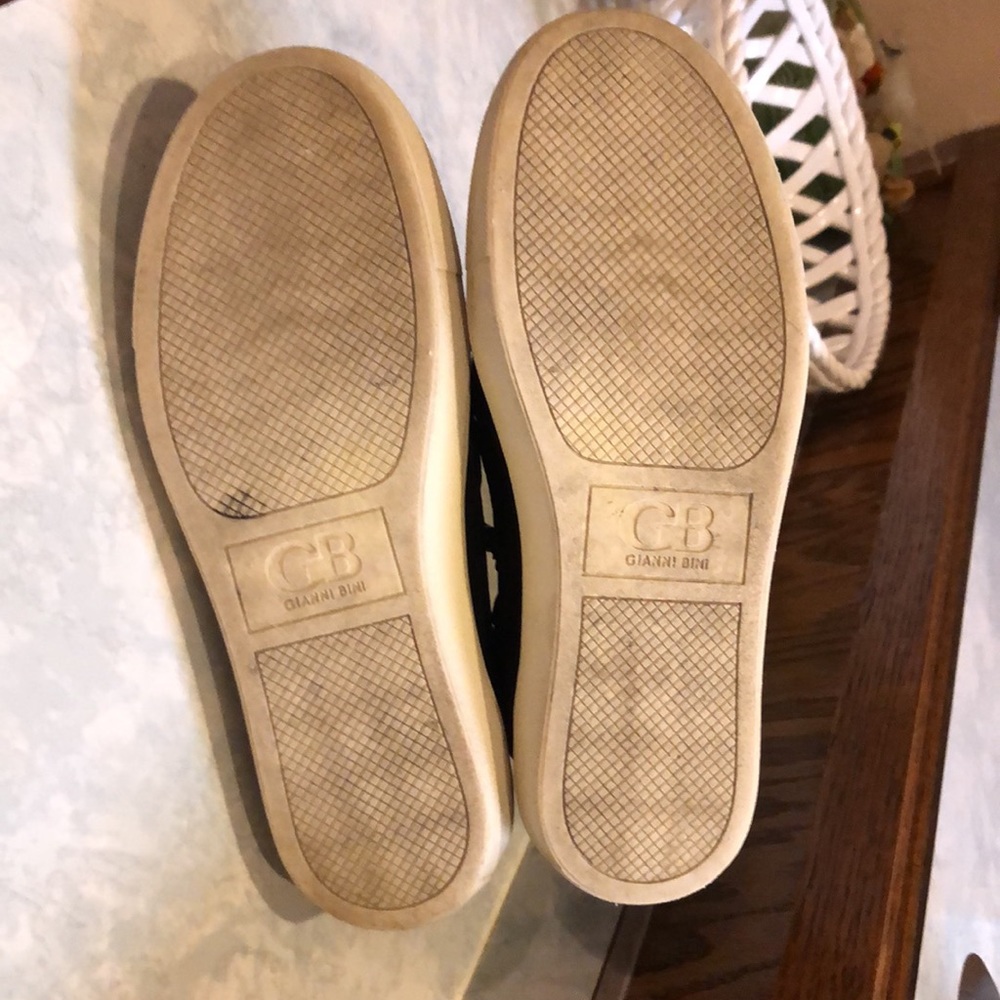 Gianni Bini Leather Shoes - Picture 8 of 10